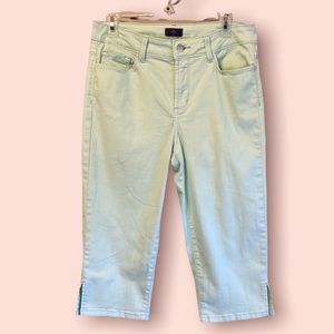 🛍 5/$25 NYDJ Cropped Pants Size 10p